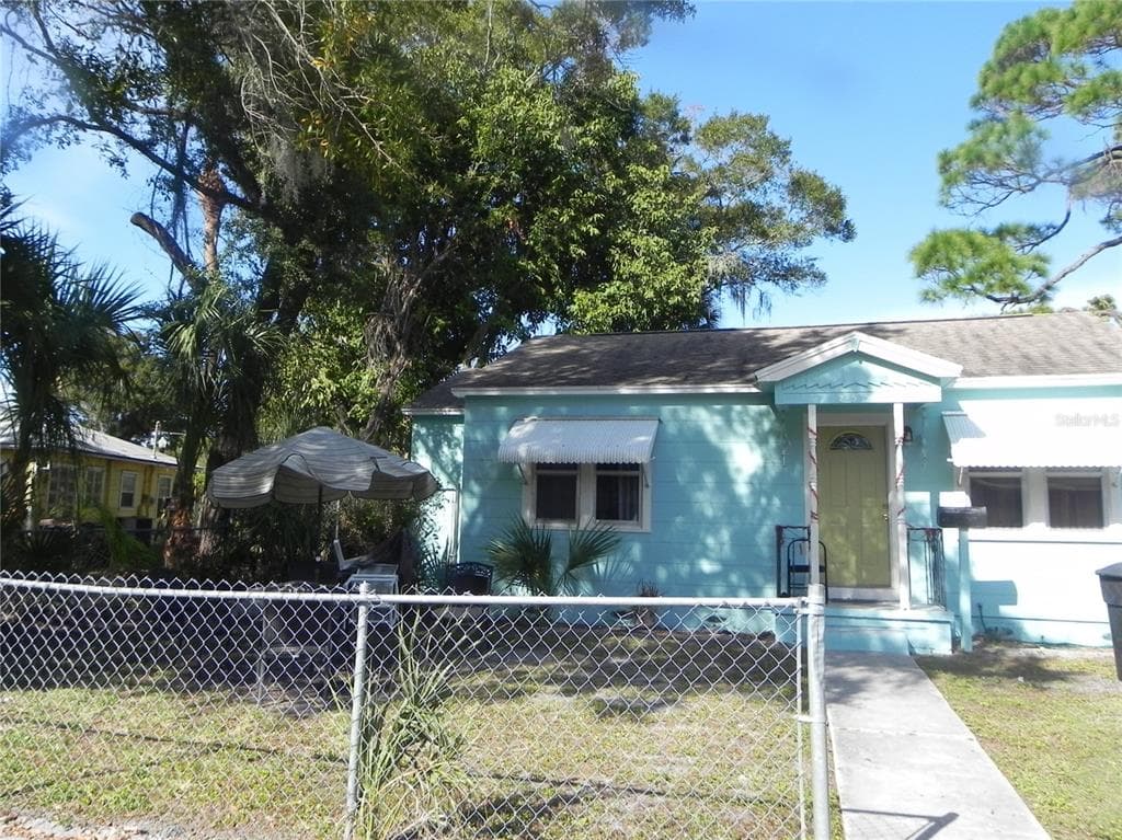 755 26TH AVENUE S ST PETERSBURG, FL 33705