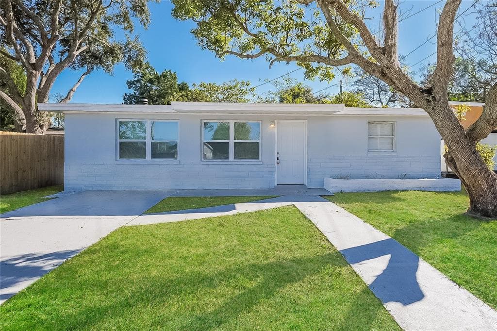 7216 GULF BREEZE CIRCLE HUDSON, FL 34667