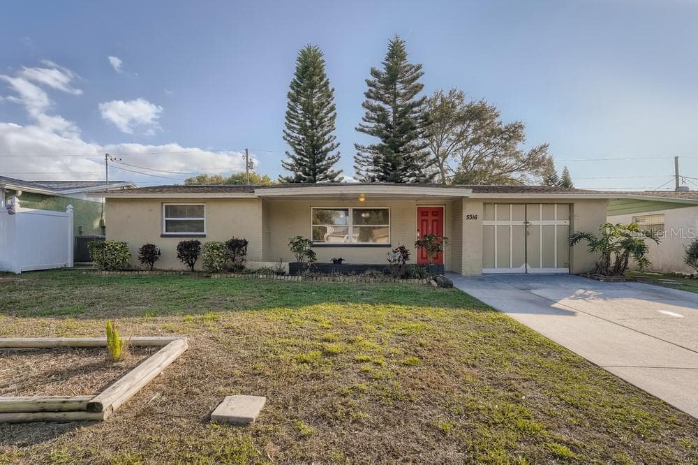 5316 DRIFT TIDE DRIVE NEW PORT RICHEY, FL 34652