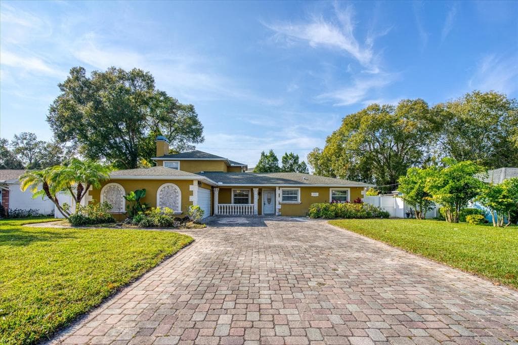 2129 W DALLAS AVENUE TAMPA, FL 33603