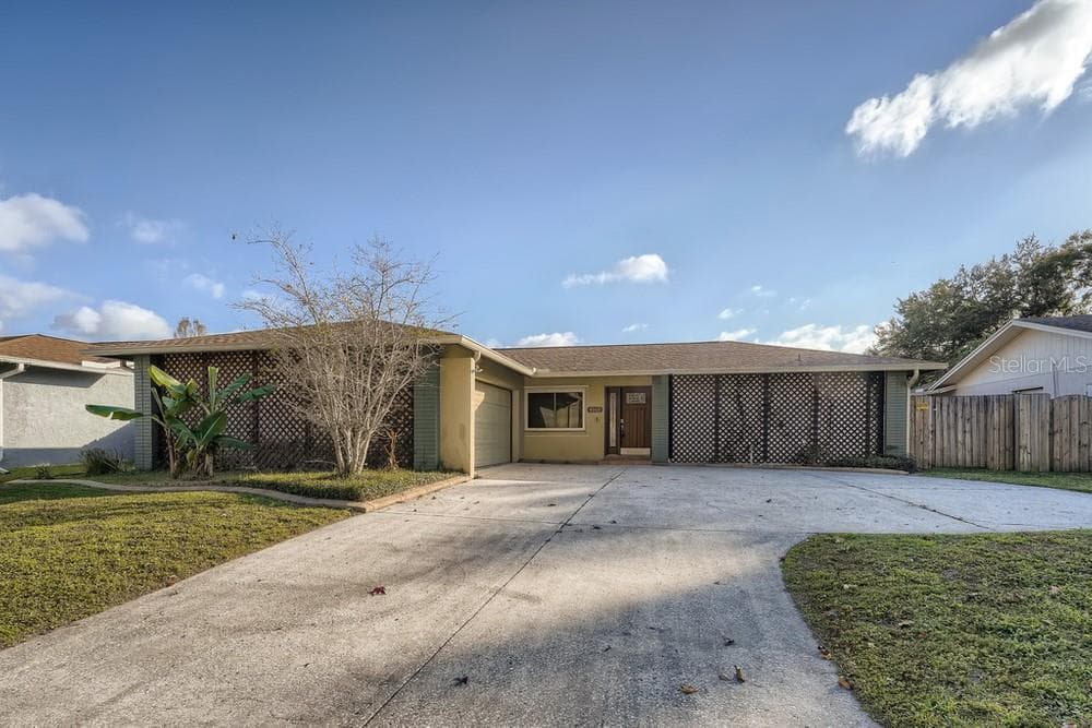 4010 BOATMAN AVENUE TAMPA, FL 33624
