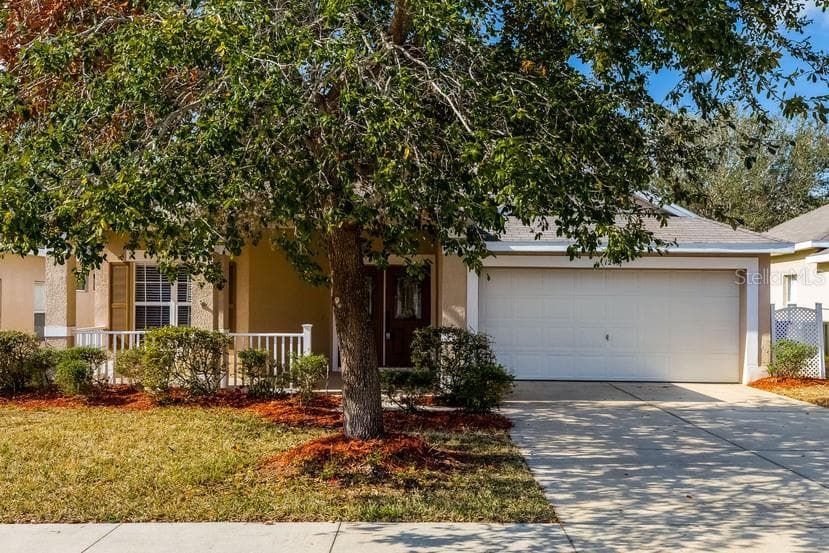 1249 KELLOGG DRIVE TAVARES, FL 32778