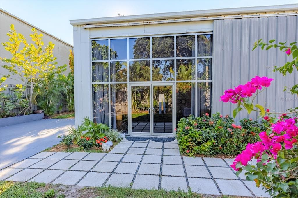 1517 E 5TH AVENUE TAMPA, FL 33605