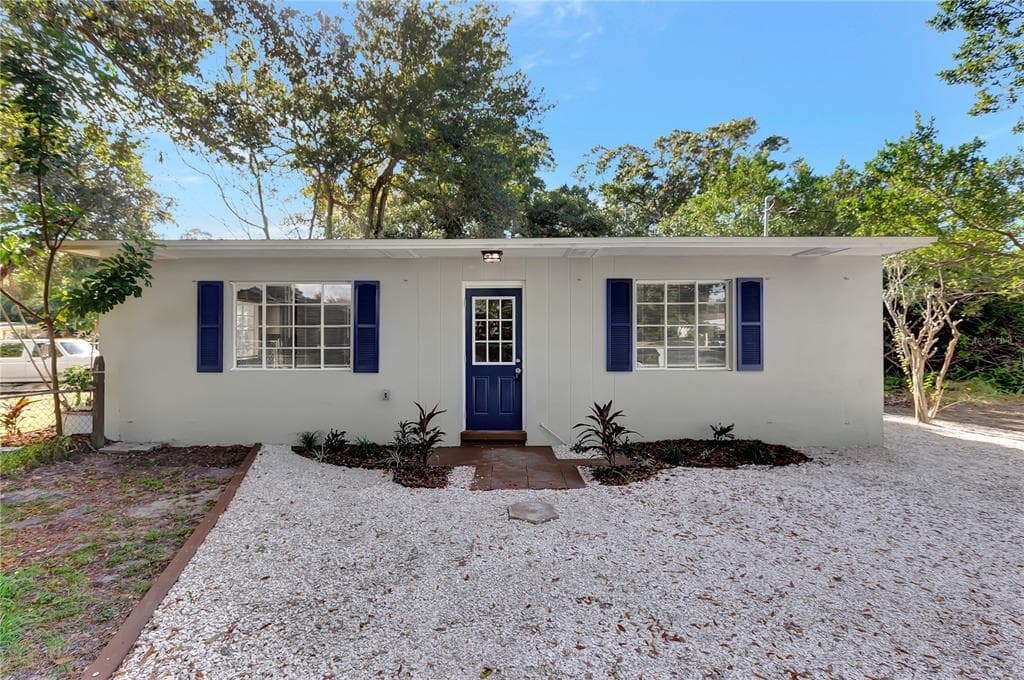 4461 CRESTWOOD DRIVE N ST PETERSBURG, FL 33714