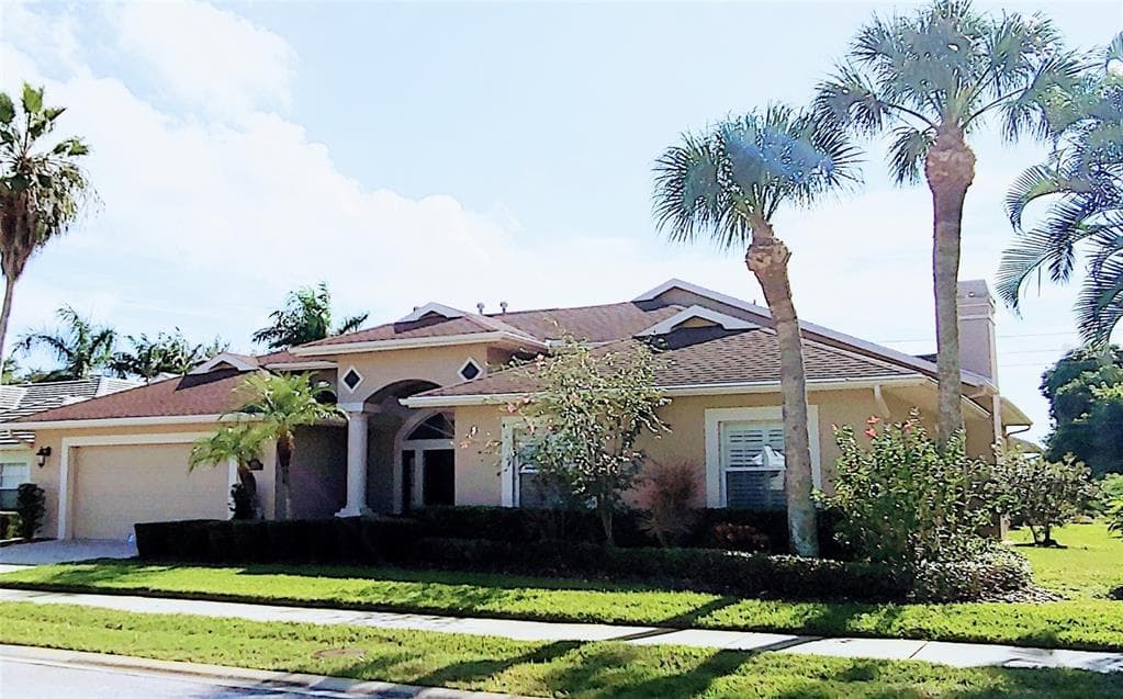 8078 ELISABETH LANE LARGO, FL 33777