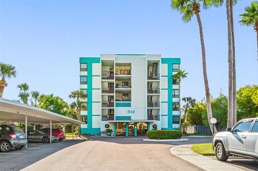 1848 SHORE DRIVE S UNIT 301 SOUTH PASADENA, FL 33707