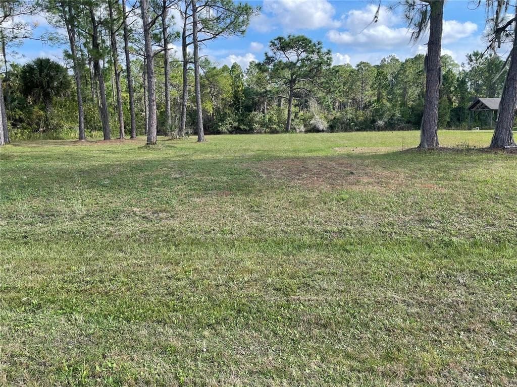 12 PALMETTO DRIVE S INDIAN LAKE ESTATES, FL 33855