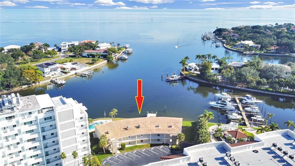 1361 SNELL ISLE BOULEVARD NE UNIT 3 ST PETERSBURG, FL 33704
