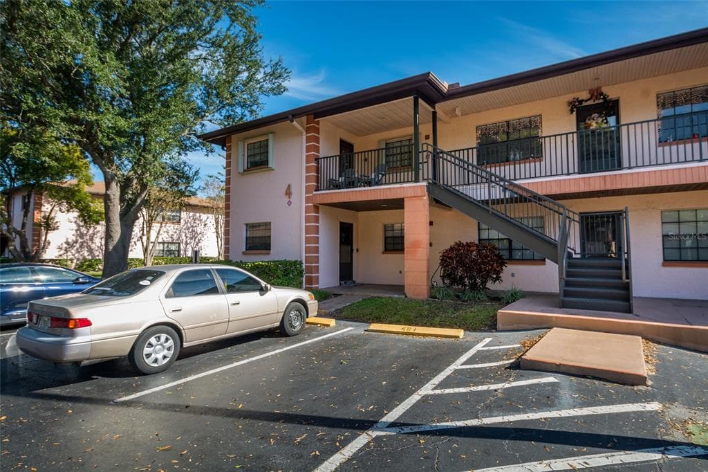 13250 RIDGE ROAD UNIT 4A1 LARGO, FL 33778