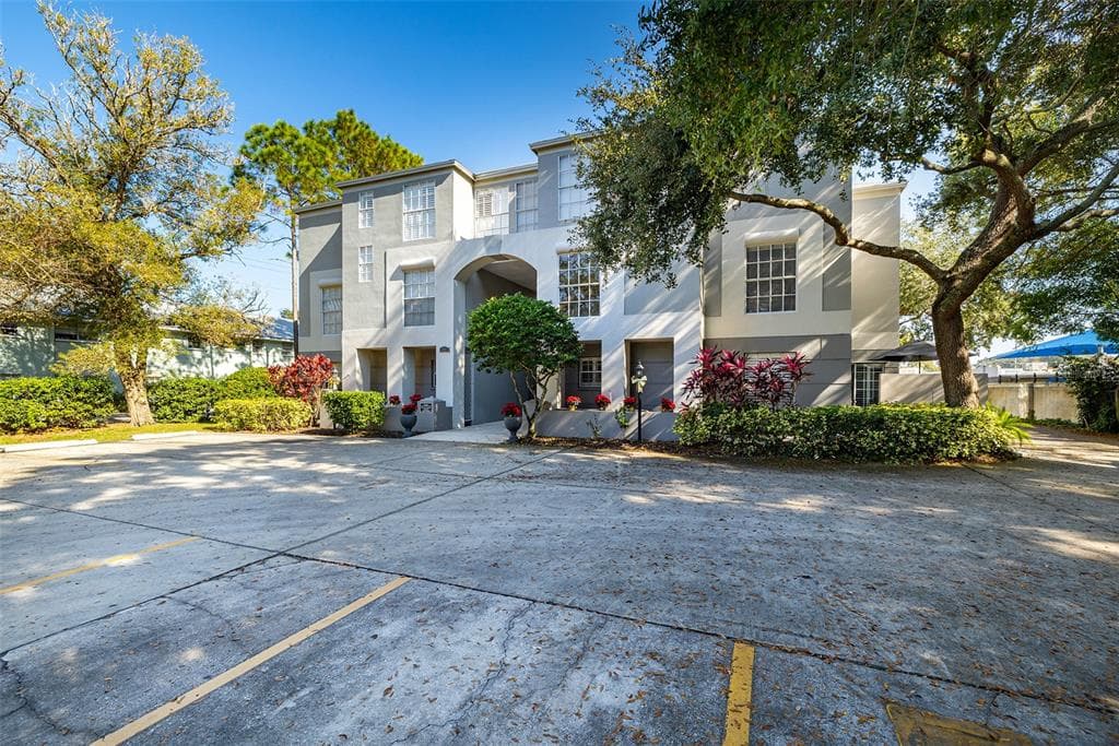 606 S GLEN AVENUE UNIT 5 TAMPA, FL 33609