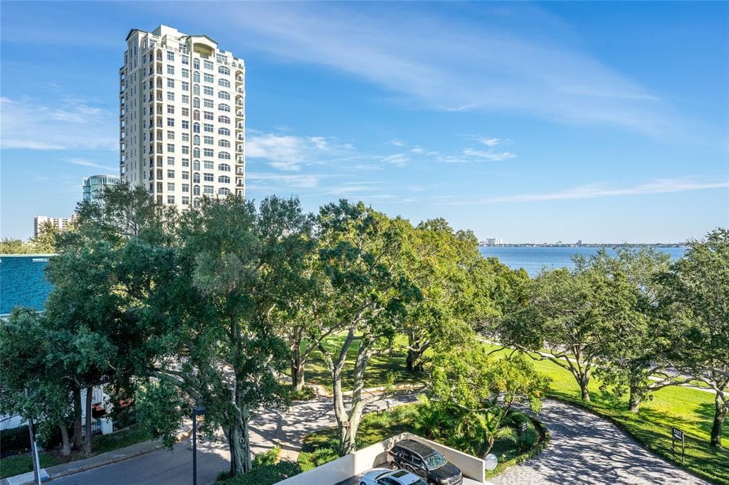 3301 BAYSHORE BOULEVARD UNIT 602E TAMPA, FL 33629