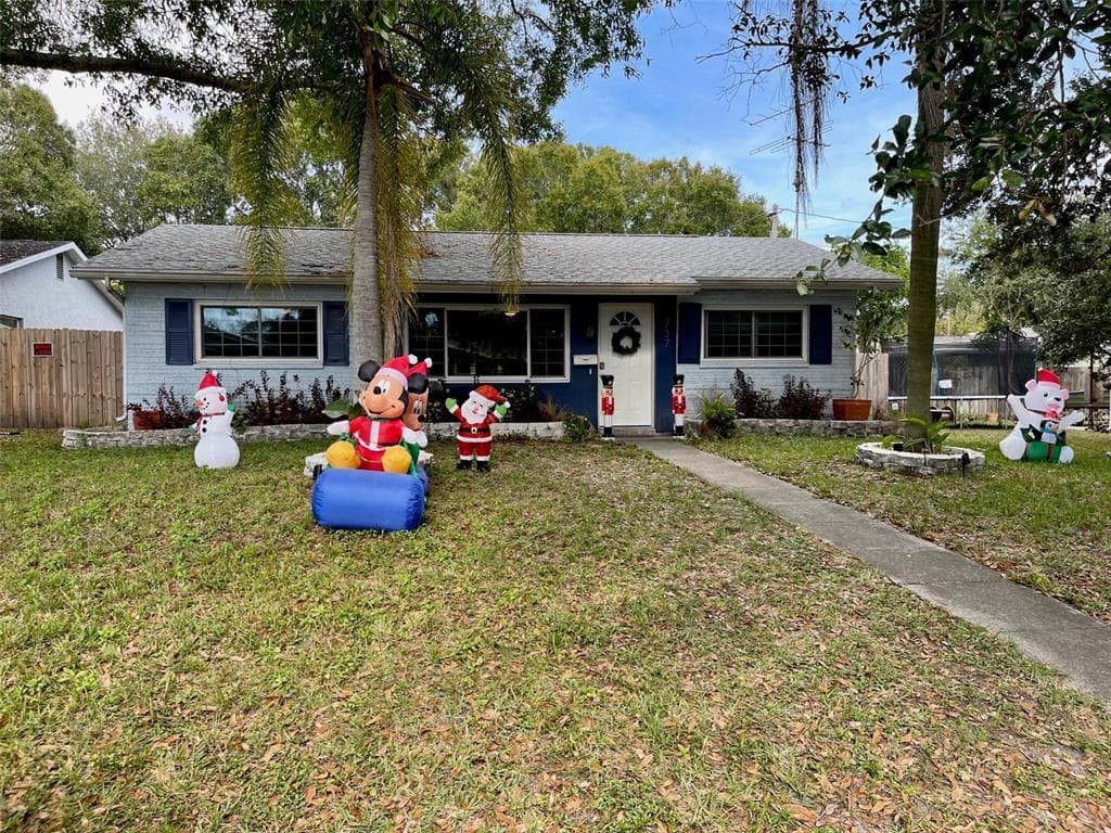737 63RD AVENUE N ST PETERSBURG, FL 33702