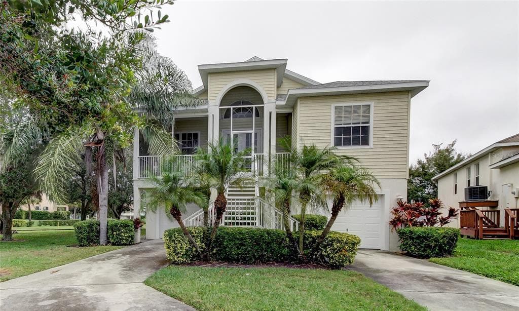 1002 MIZZEN COURT TARPON SPRINGS, FL 34689