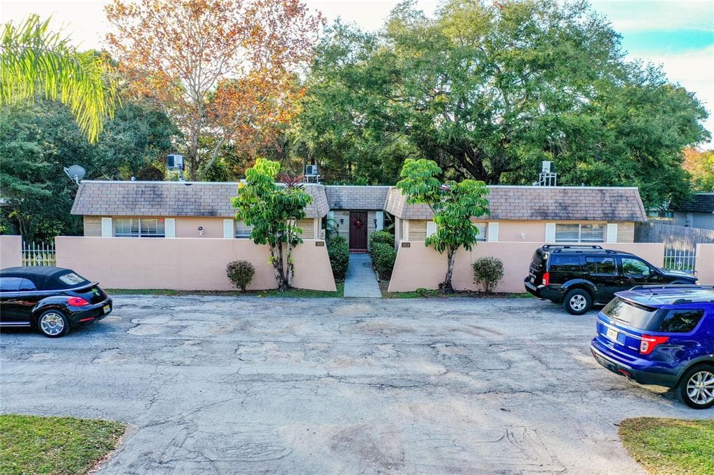 1810 EAST DRIVE CLEARWATER, FL 33755