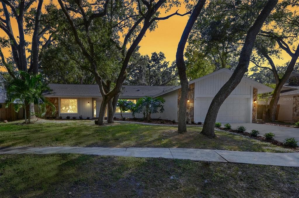 69 BAY WOODS DRIVE SAFETY HARBOR, FL 34695