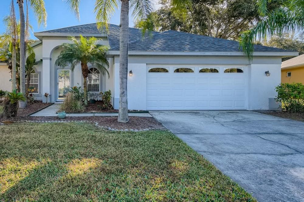 368 TAVERNIER CIRCLE OLDSMAR, FL 34677