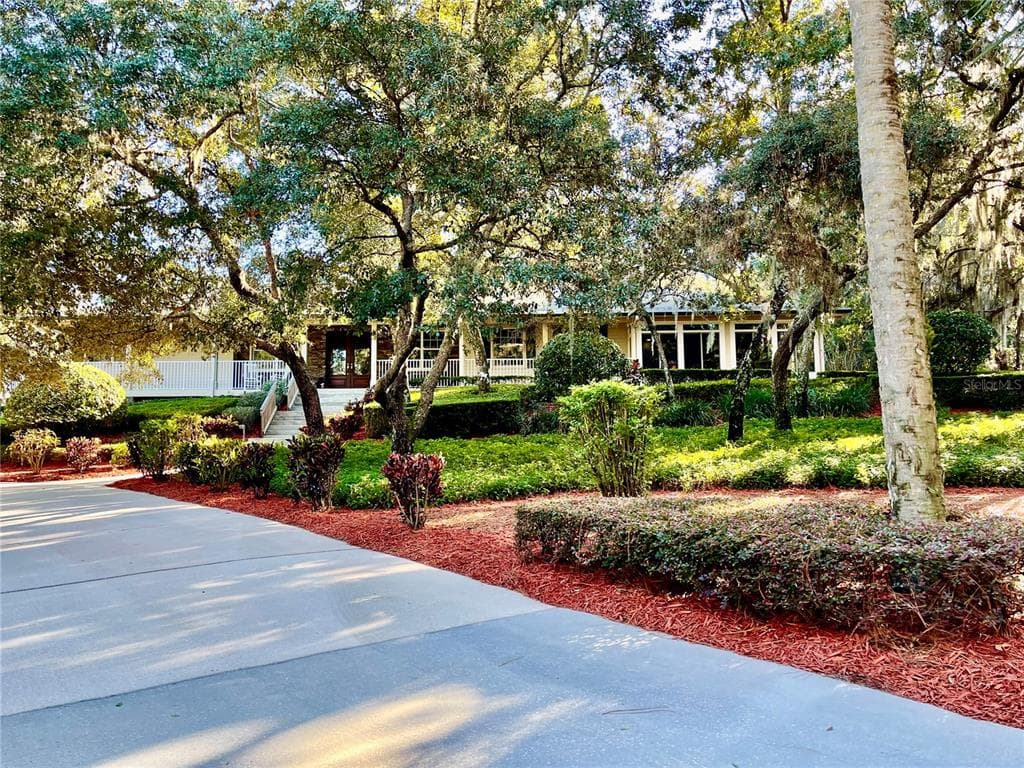 2660 POWELL LANE TARPON SPRINGS, FL 34688