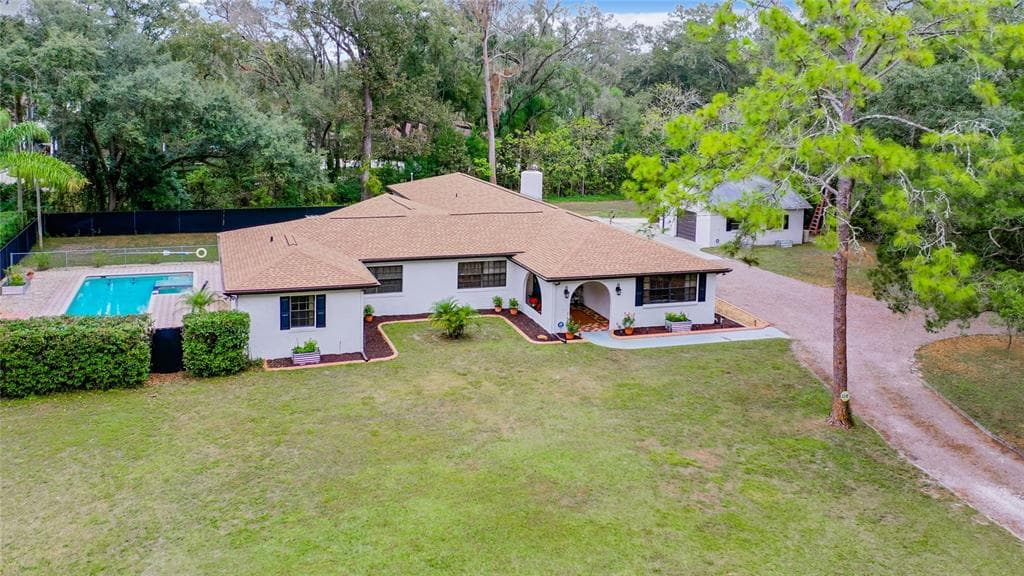 1406 WHITAKER ROAD LUTZ, FL 33549