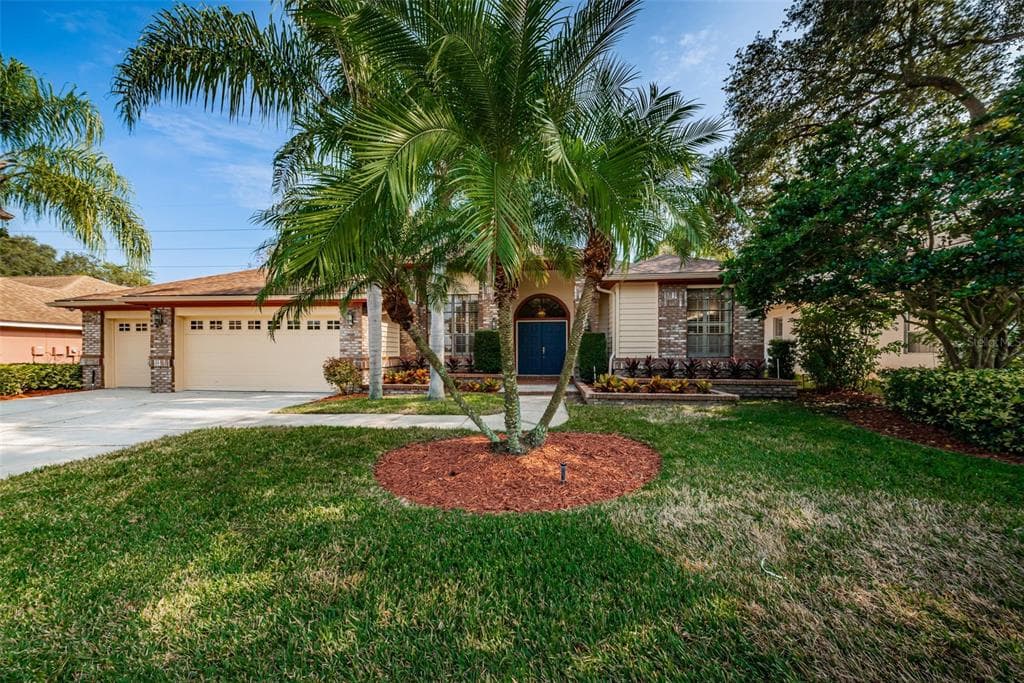421 PINE WARBLER WAY N PALM HARBOR, FL 34683