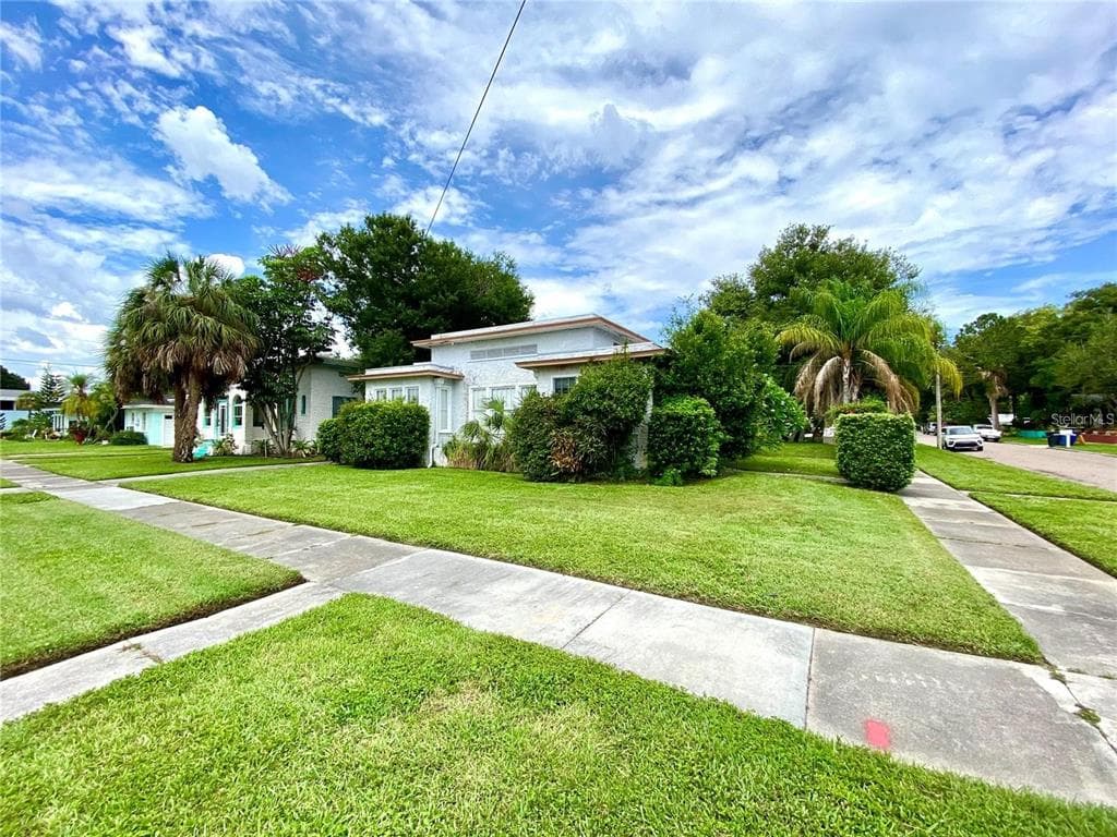 1803 SUNSET DRIVE CLEARWATER, FL 33755