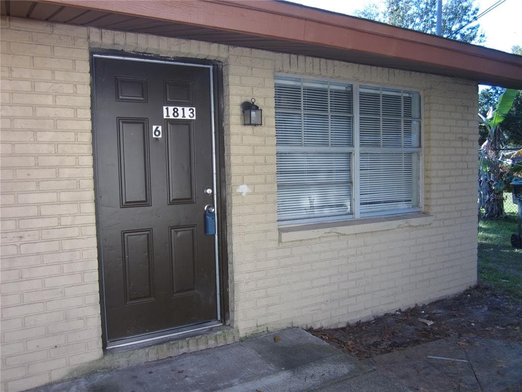 1813 E 139TH AVENUE TAMPA, FL 33613