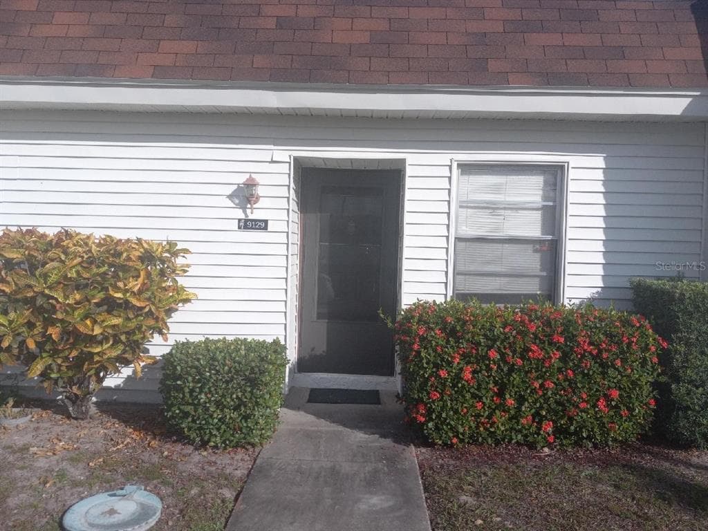 9129 MISSION OAKS BOULEVARD SEMINOLE, FL 33776