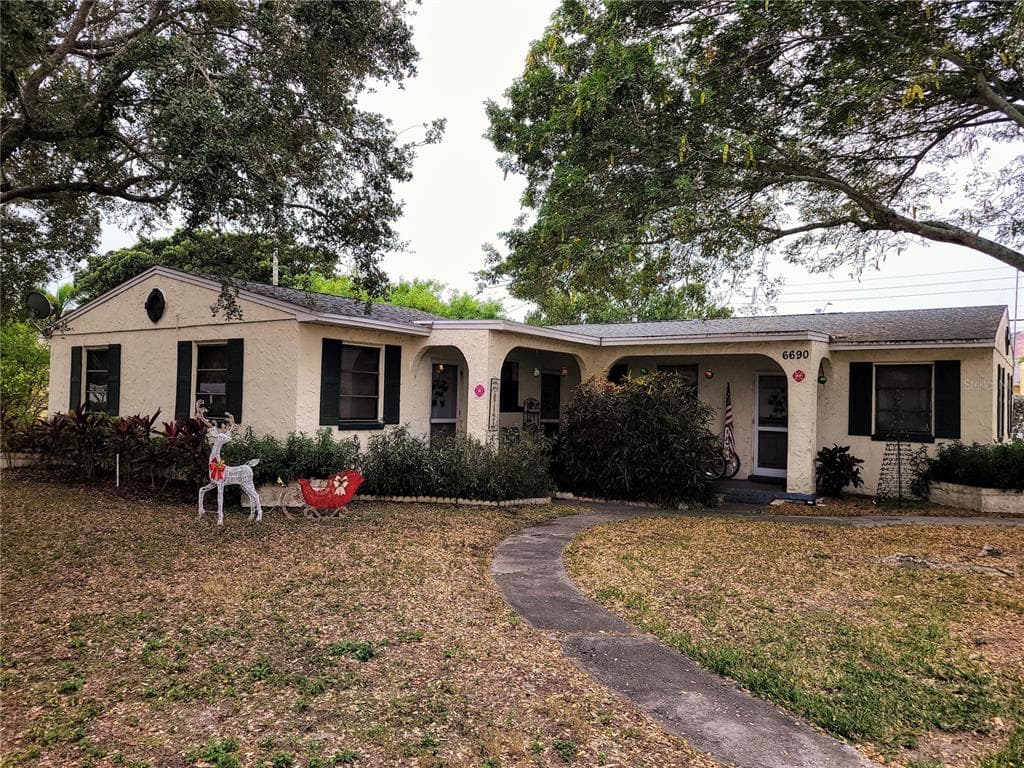 6690 GULF WINDS DRIVE UNIT #1 ST PETE BEACH, FL 33706