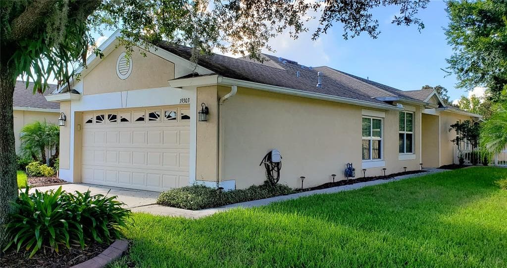 19303 BARRED OWL COURT LAND O LAKES, FL 34638