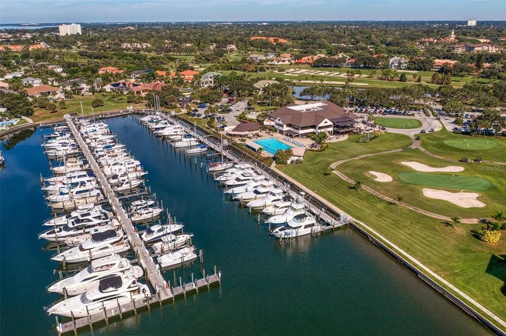 6300 PASADENA POINT BOULEVARD UNIT 72 GULFPORT, FL 33707