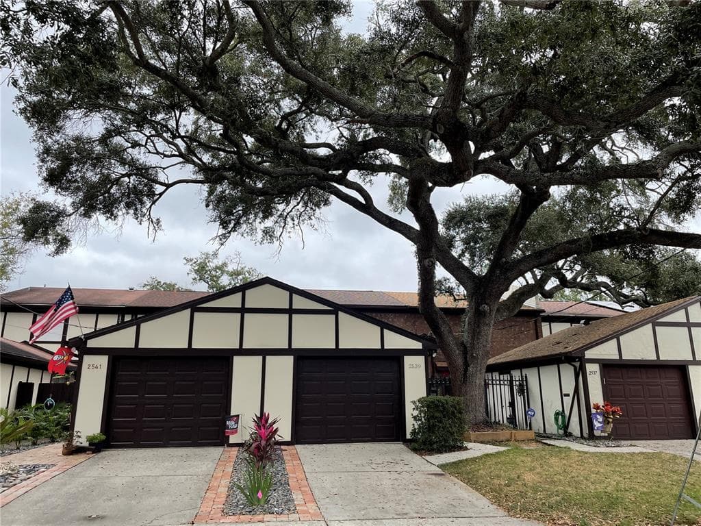 2539 W MARYLAND AVENUE TAMPA, FL 33629