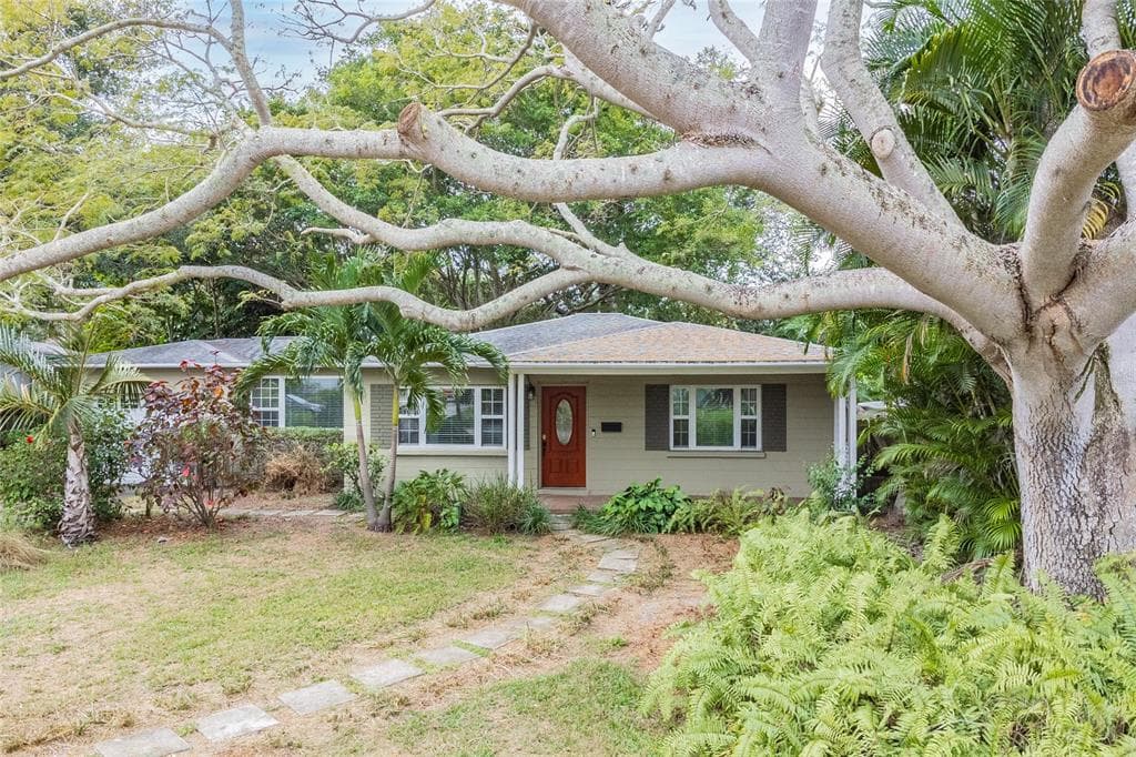2352 50TH STREET N ST PETERSBURG, FL 33710