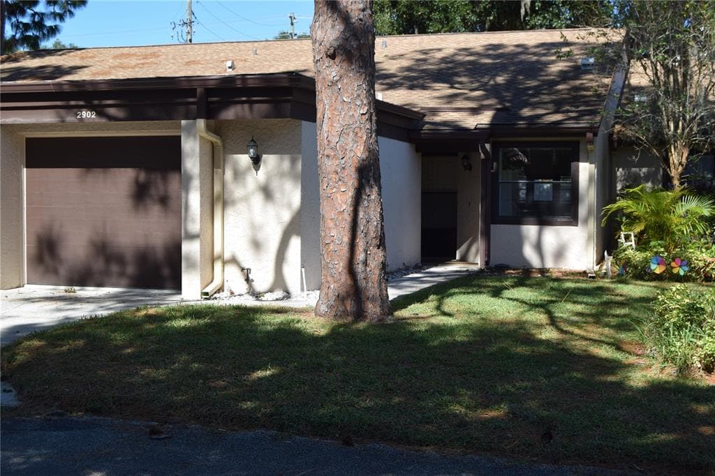 2902 OAK CIRCLE UNIT 2902 TARPON SPRINGS, FL 34689