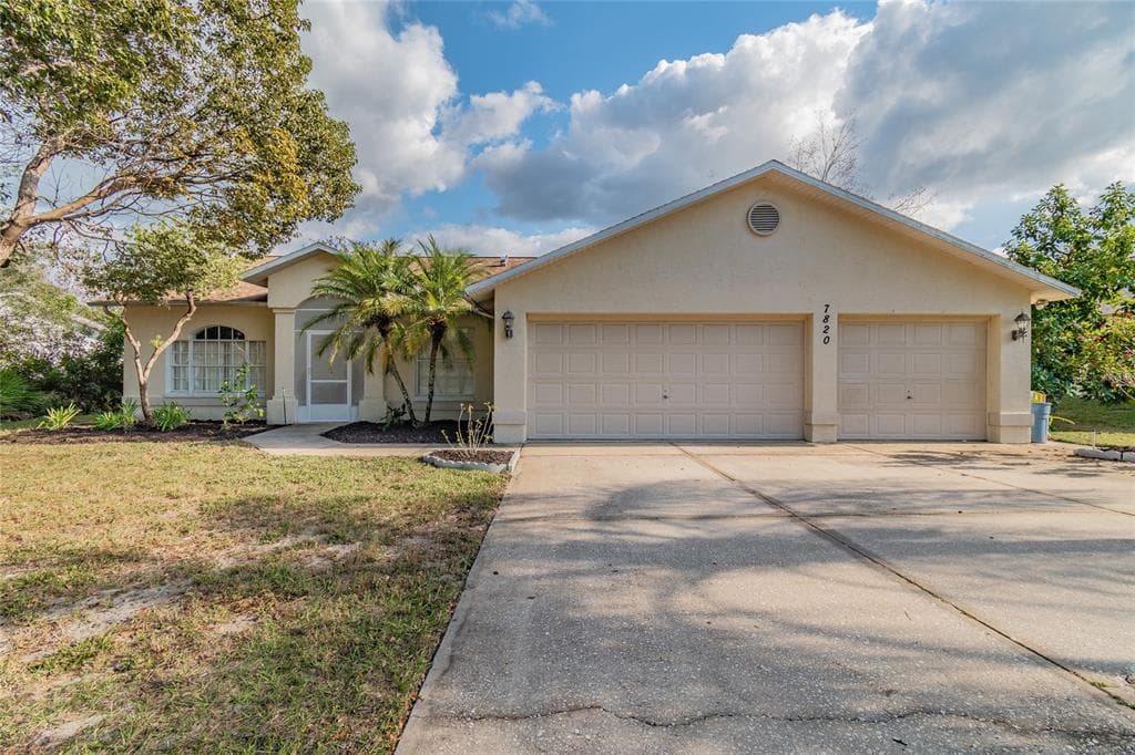 7820 LEIGHTON CIRCLE NEW PORT RICHEY, FL 34654