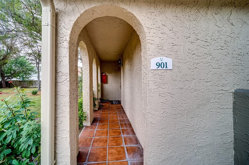 6262 142ND AVENUE N UNIT 901 CLEARWATER, FL 33760