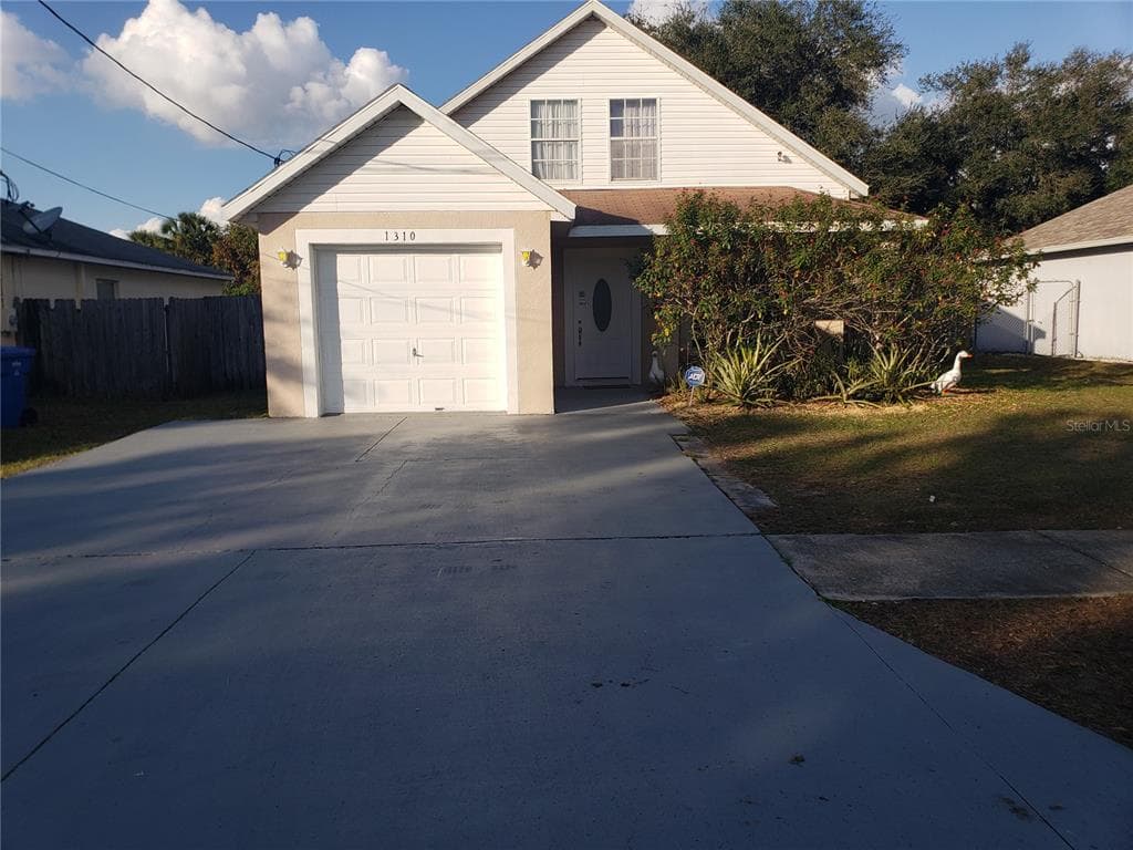 1310 CASA BONITA AVENUE RUSKIN, FL 33570