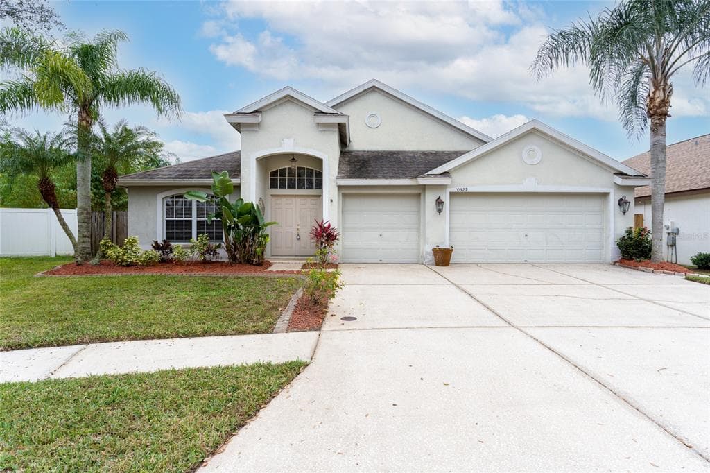 10529 SAN TRAVASO DRIVE TAMPA, FL 33647