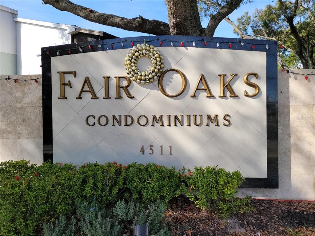 3813 N OAK DRIVE UNIT F31 TAMPA, FL 33611