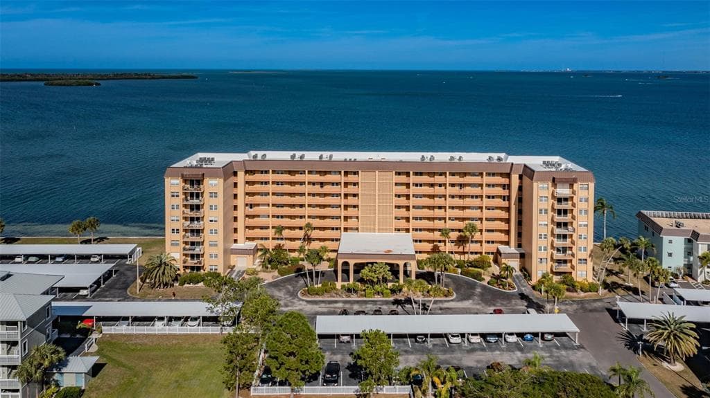 9 HAIG PLACE UNIT 202 DUNEDIN, FL 34698