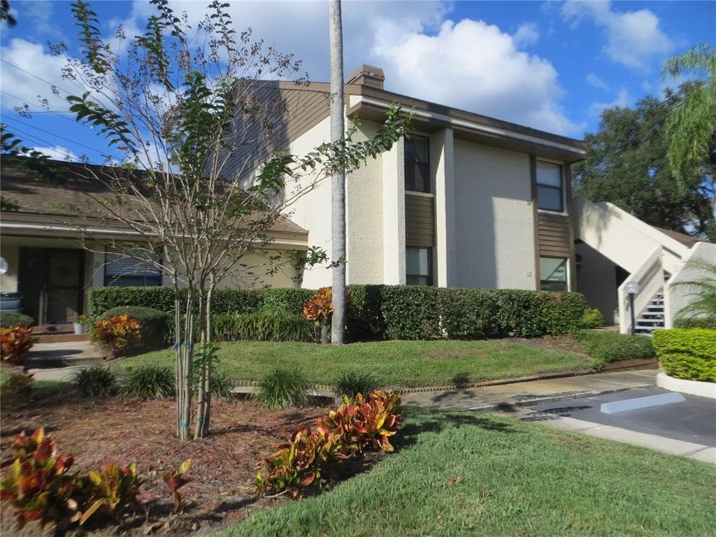 2825 COUNTRYBROOK DRIVE UNIT 22 PALM HARBOR, FL 34684