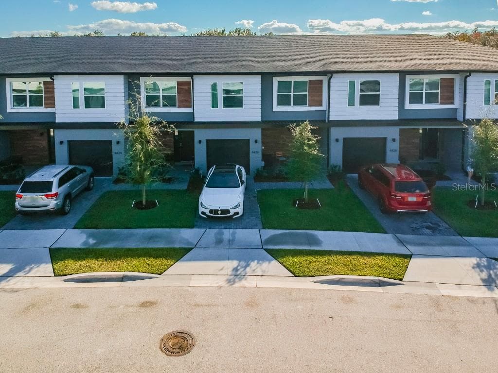 4426 LE REVE COURT KISSIMMEE, FL 34746