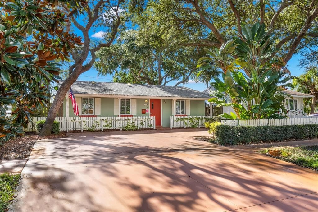 5736 1ST AVENUE N ST PETERSBURG, FL 33710