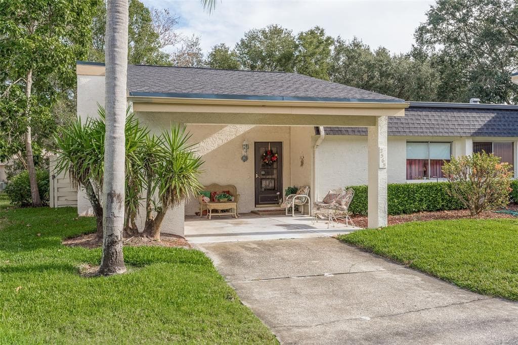 2565 FOREST RUN COURT UNIT 147A CLEARWATER, FL 33761