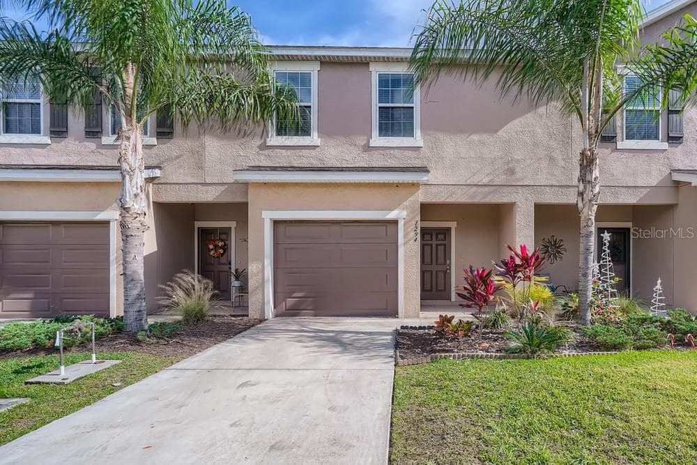 1294 GRANTHAM DRIVE SARASOTA, FL 34234