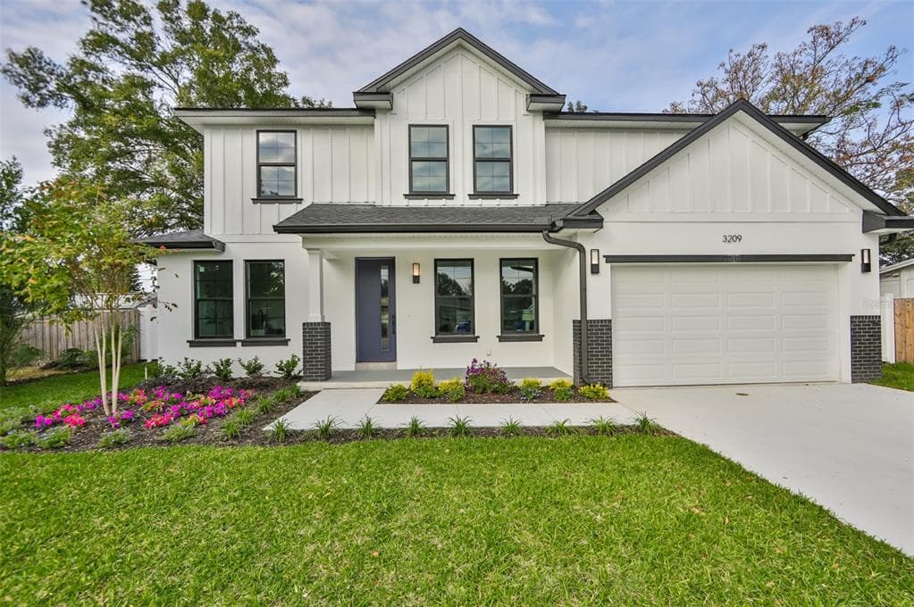 3209 W ROGERS AVENUE TAMPA, FL 33611