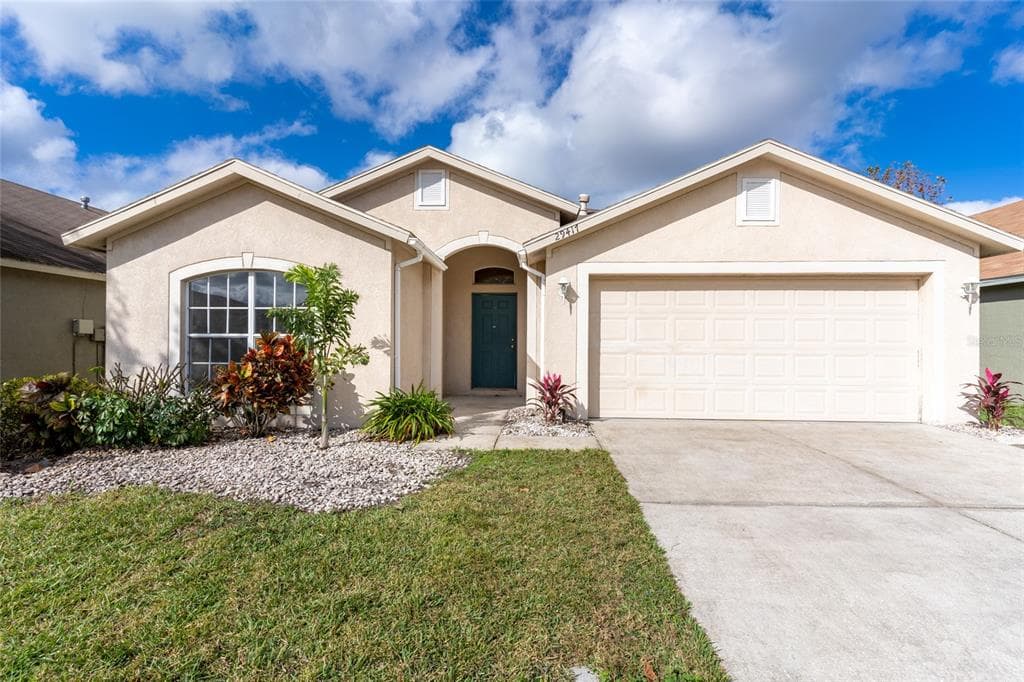 29417 CROSSLAND DRIVE WESLEY CHAPEL, FL 33543