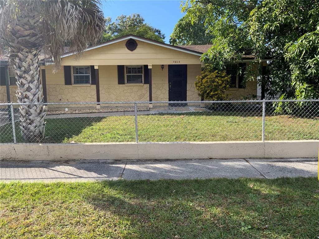 4814 ALVARADO DRIVE TAMPA, FL 33634