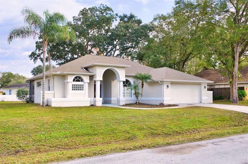 4924 CANTERBURY DRIVE LAND O LAKES, FL 34639