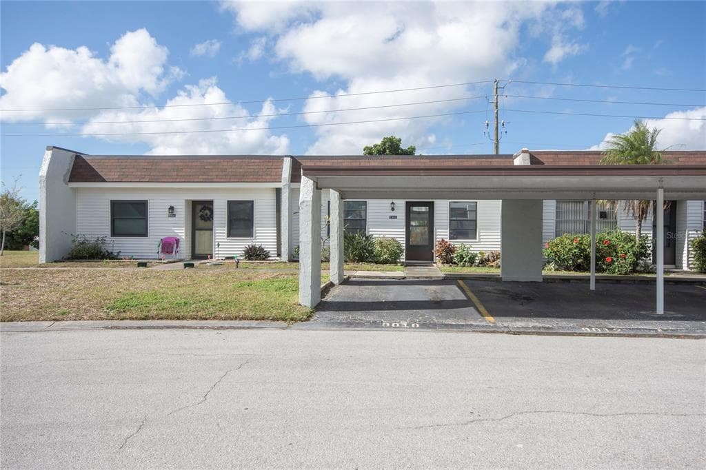 9012 MISSION OAKS BOULEVARD SEMINOLE, FL 33776