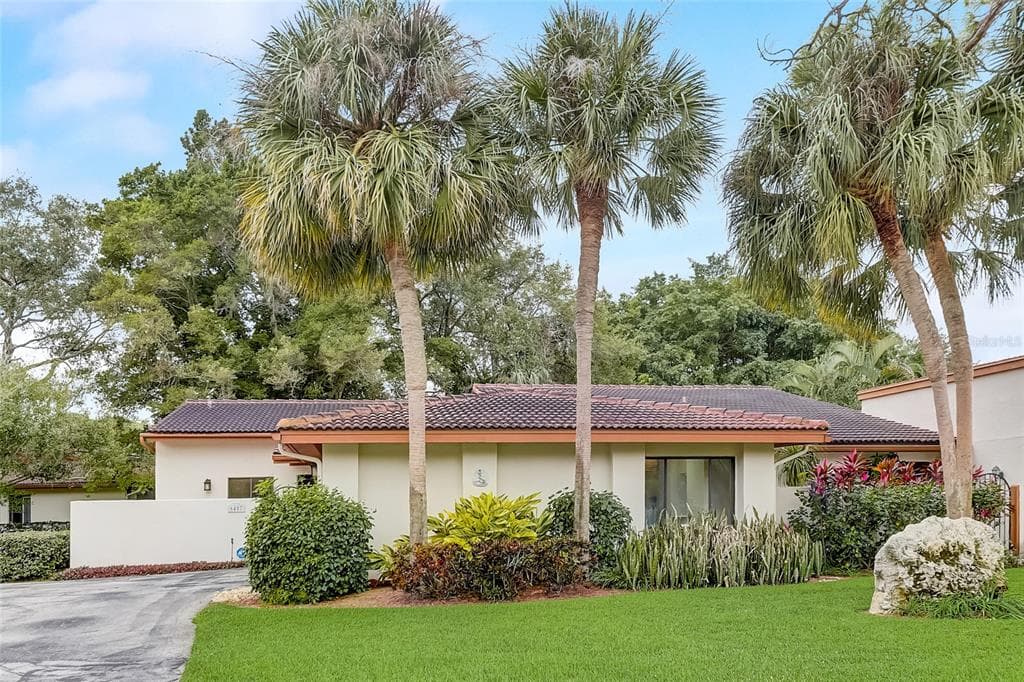 6407 WOOD OWL CIRCLE BRADENTON, FL 34210