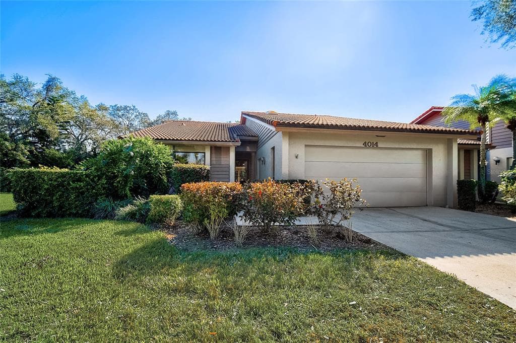 4014 WILSHIRE CIRCLE E UNIT 155 SARASOTA, FL 34238